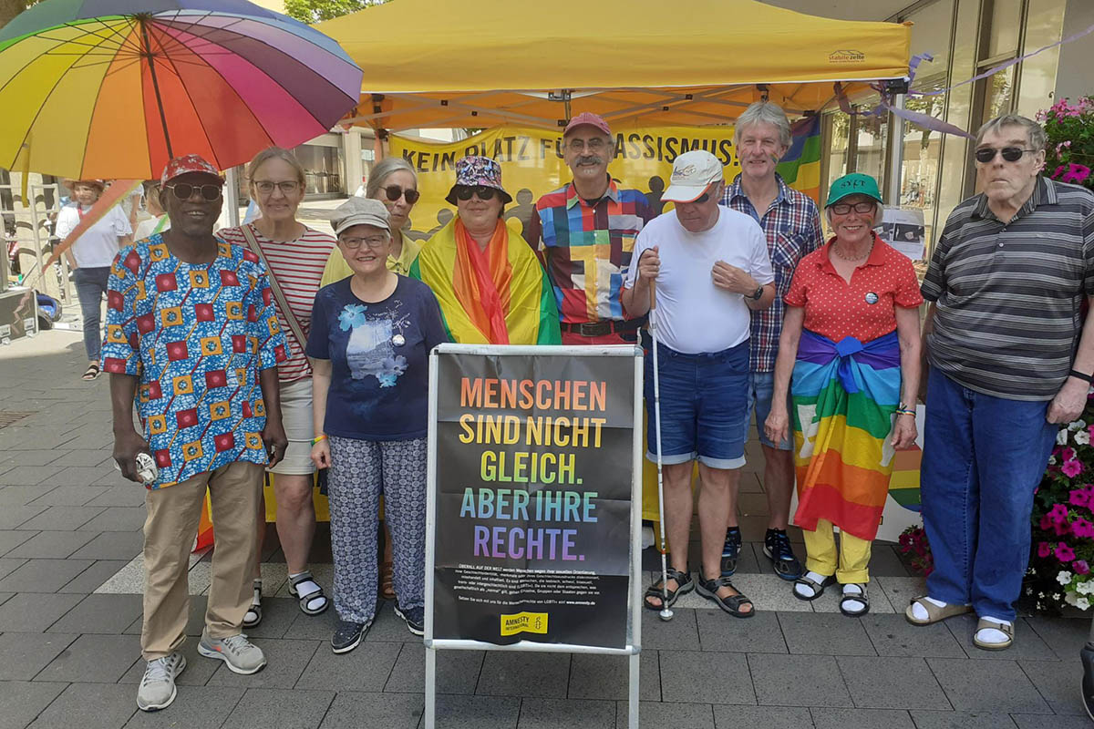 Von links: Tsiko Amesse, Beate Junglas-Krischer, Ute Winkelmann, Theresia Knieke, Susanne Kudies, Manfred Kerber, Rainer Temming, Uwe Krmer, Inge Rockenfeller, Manfred Kirsch. Foto: Susanne Kudies