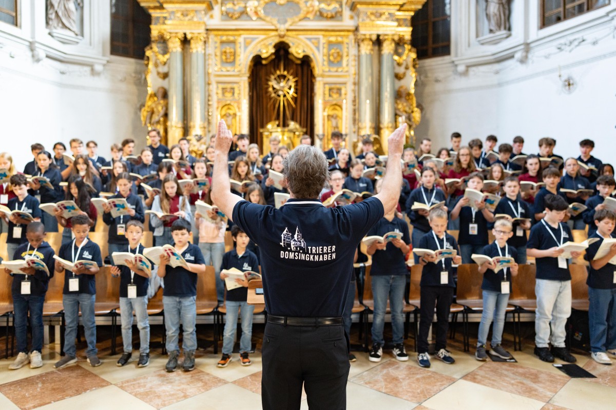 Die Trierer Domsingknaben beim Internationalen Chorfestival Pueri Cantores in Mnchen.
(Foto: Christian Klenk)
