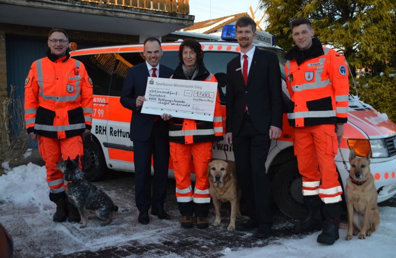 Spende an BRH-Rettungshundestaffel im Westerwald