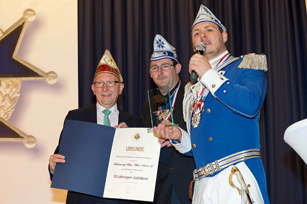 RKK ehrt 50 Jahre Funkencorps Blau-Wiess Linz