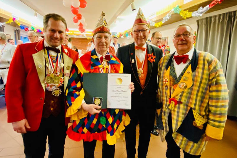 Das Foto zeigt (v.li.) Prsident Michael Kley, Werner Vossemann Caratiola, Erwin Rddel und Ehrenprsident Hans-Peter Schmitz. Foto: privat