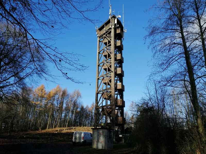 Der Raiffeisenturm ist derzeit wegen noch zu erledigenden Reparaturarbeiten nicht zugnglich. (Foto: hak)