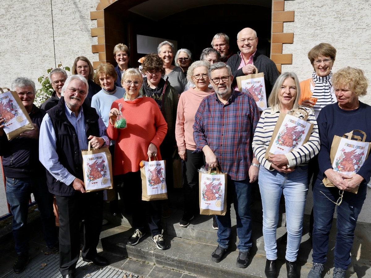 Rotary-Club Neuwied/Andernach spendet Ostertten