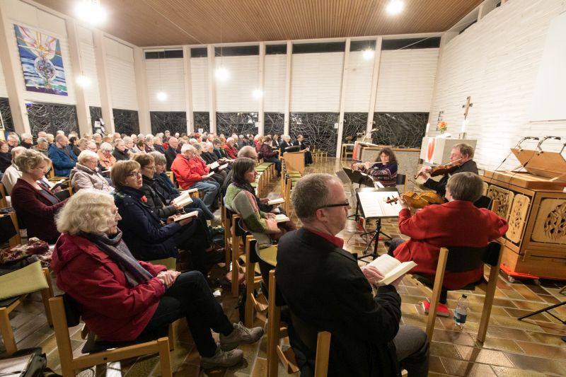 Gottesdienste ber Gemeindegrenzen hinweg gefeiert