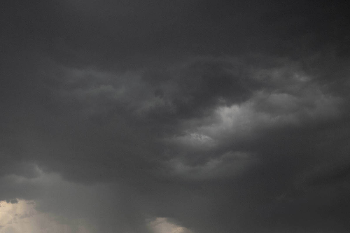 Gewitter über Neuwied-Rommersdorf schwemmte "Liebe alla Woody" weg