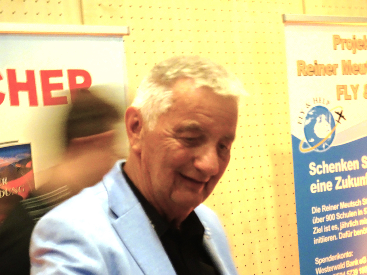 Reiner Meutsch sammelte Spenden fr "Fly & Help" in Montabaur