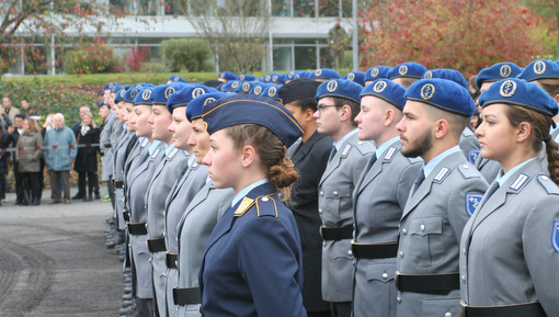 Der Menschlichkeit verpflichtet - Bundeswehr-Gelbnis in Bad Marienberg 