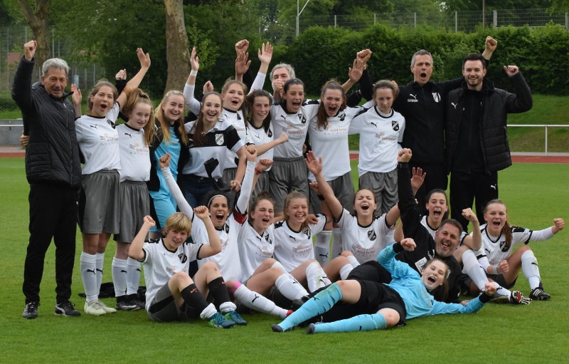 Die Rengsdorfer U17-Mdels sind hei auf ihr vorerst letztes Bundesligaheimspiel. Foto: Verein