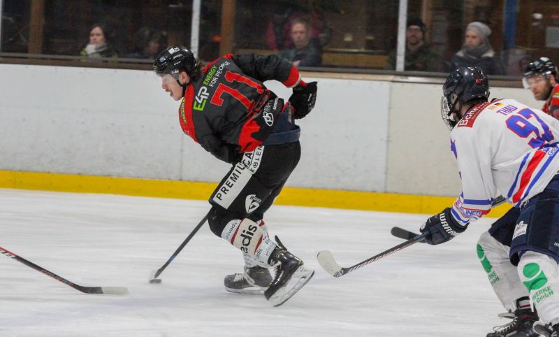 Topscorer und Fanliebling bleibt: Reed erfllt sich mit Rockets den Herzenswunsch Oberliga