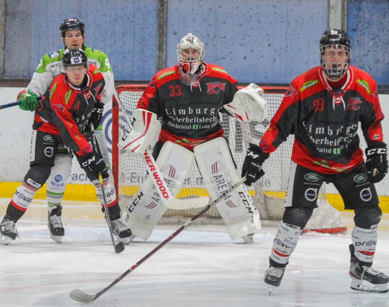 Von rechts: Julian Grund, Keeper Jan Guryca, Alexander Seifert. Foto: fischkoppMedien