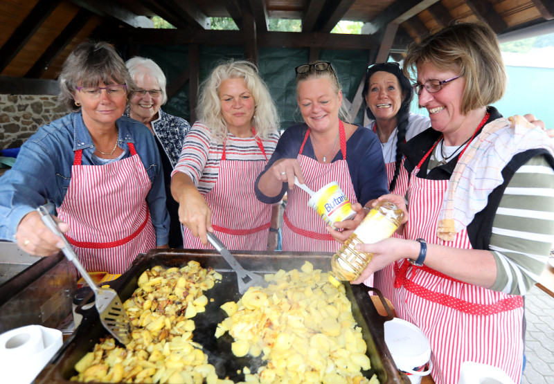 Rodenbacher feiern Erntedankfest