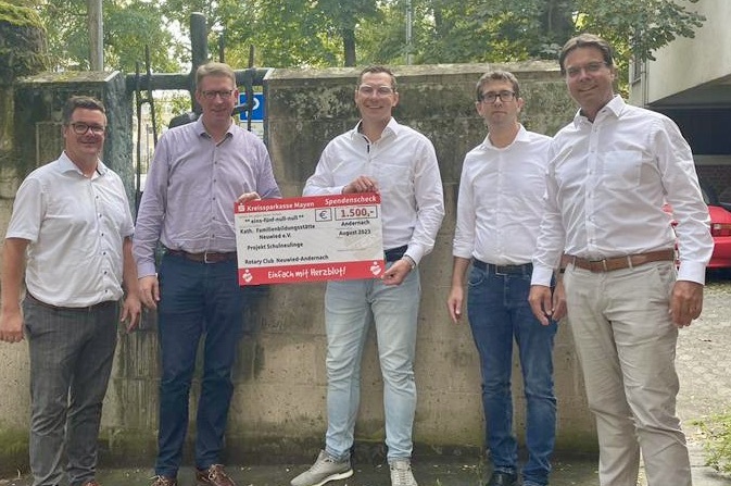 Rotary Club Neuwied-Andernach untersttzt das Projekt "Schulneulinge"