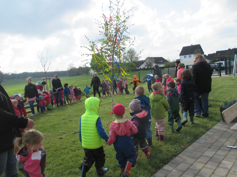 Die Kinder in Rott hatten bei ihrer Maifeier viel Spa. Foto: Privat