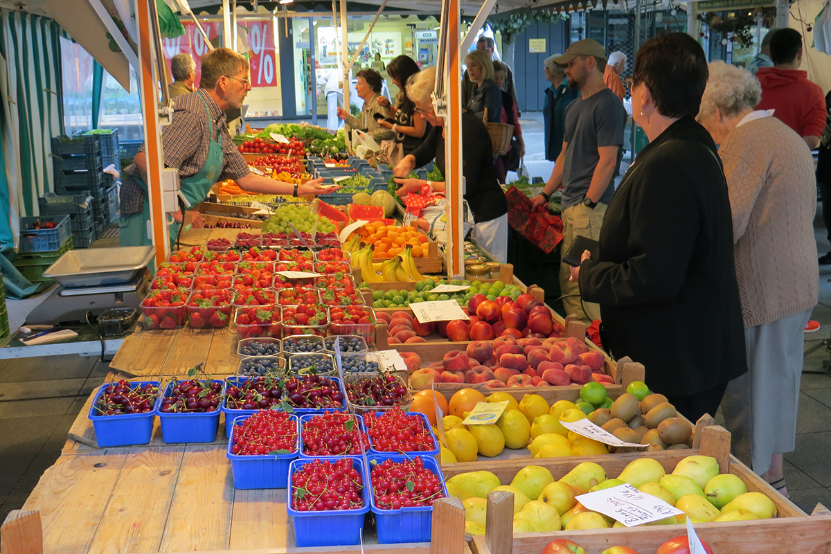 Neuer Feierabendmarkt belebt Neuwieder Marktplatz