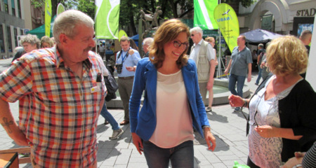  Sozialministerin Sabine Btzing-Lichtenthler, ehemals Drogenbeauftragte der Bundesregierung, gehrte zu den Besuchern am Wissener Info-Stand.