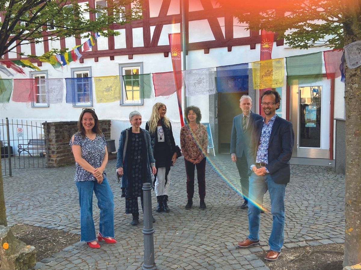 v.l.n.r.: Beate Macht, Annesuse Ganseforth, Gabriele Verhoeven, Karin Leicher, Jrgen Hardeck, Thomas Schmelzer. (Foto: Ute Deichert)