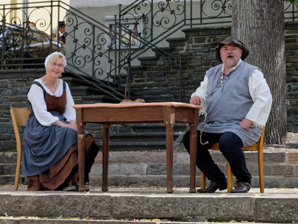 Mahlzeit! Heute gibts Igel Hachenburger Historienstck auf dem Alten Markt