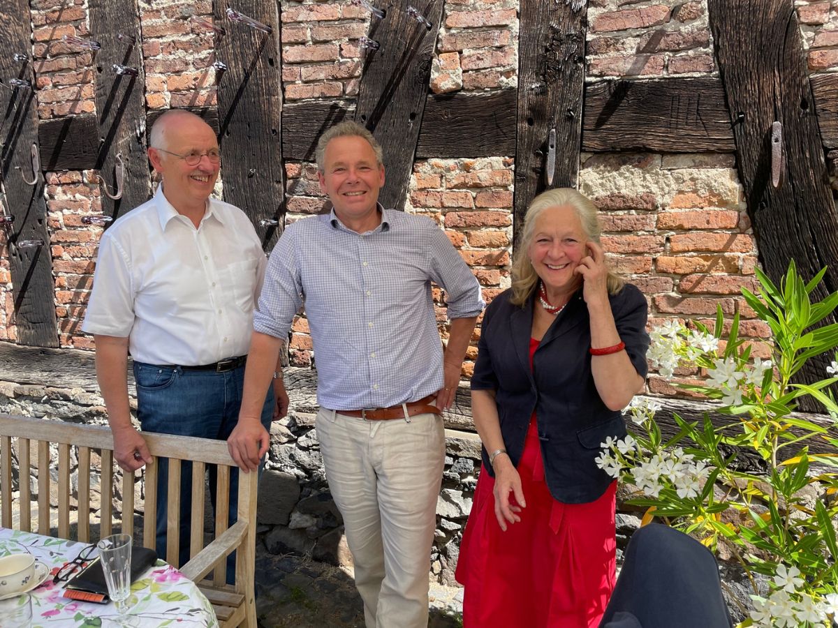 v.l.n.r.: Gottfried Meyer, Emmanuel Walderdorff, Dr. Ulrike Fuchs. (Foto: Doris Kohlhas)