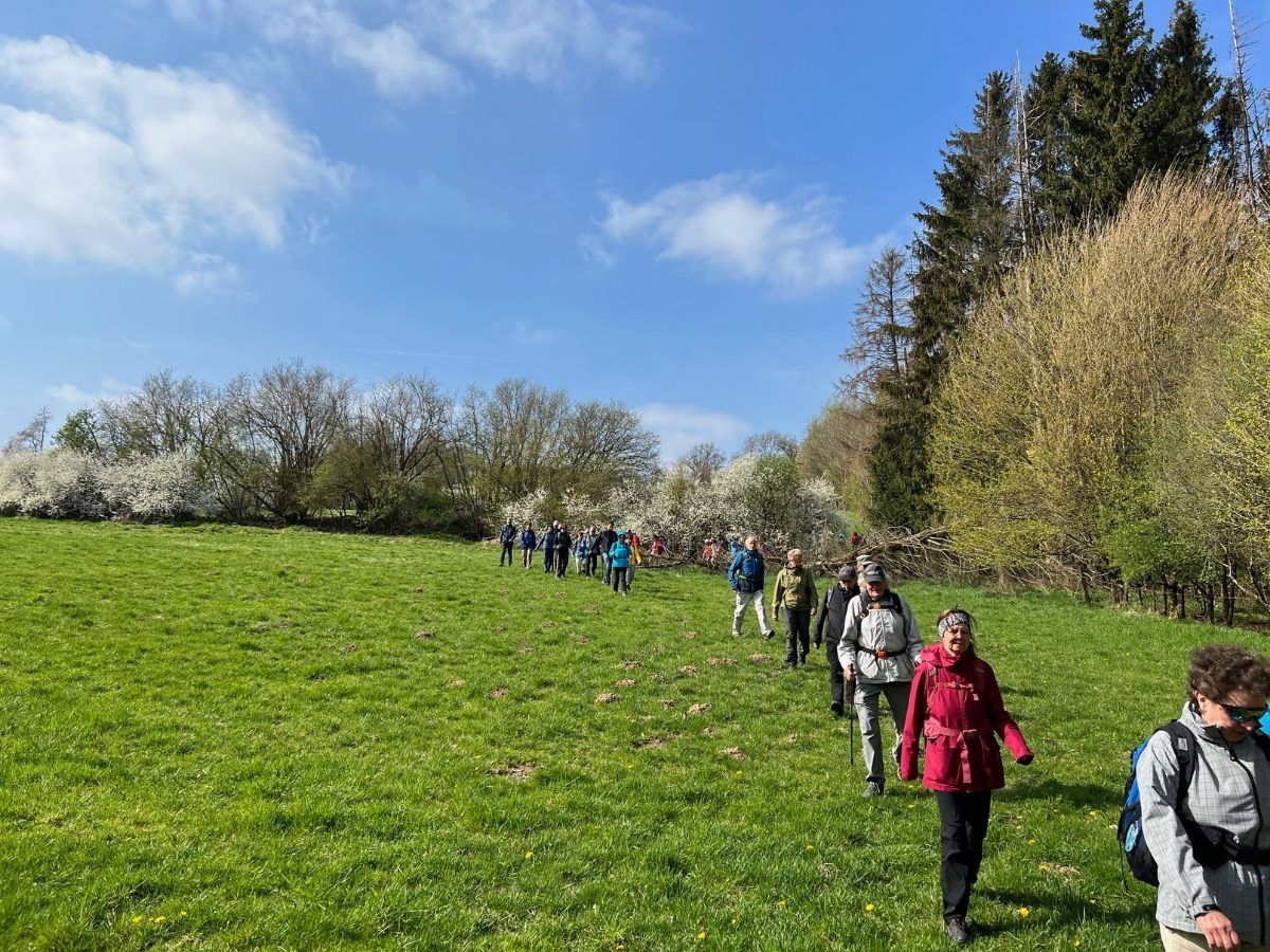 Gemeinsam unterwegs auf dem "Gemaahnsweeschelscher" in Stockum-Pschen