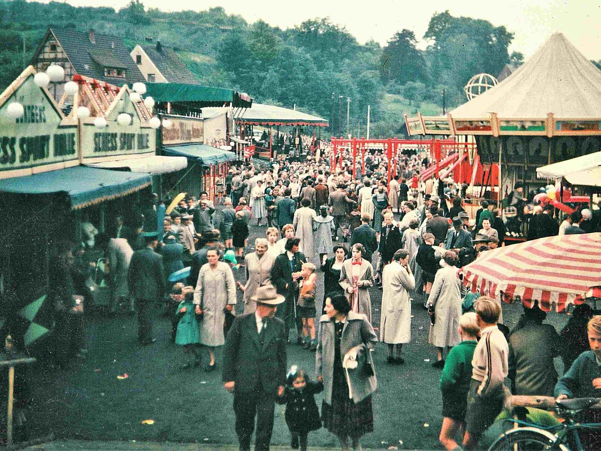 Sch�tzenfest Sch�nstein etwa in den 1930er Jahren (Foto: Archiv und Reproduktion: Bernhard Theis)