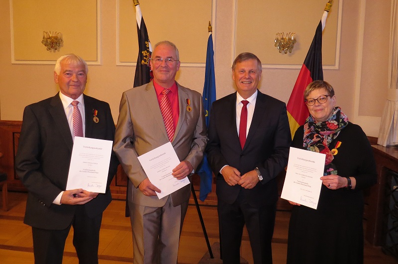 v.l.n.r.: Oswald Hfer, Alfred Menges, SGD Nord Prsident Dr. Ulrich Kleemann, Eva Ehrlich-Lingens (Foto: SGD Nord)