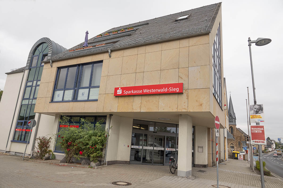 Sparkasse Westerwald-Sieg in Neuhusel in neuen Rumen