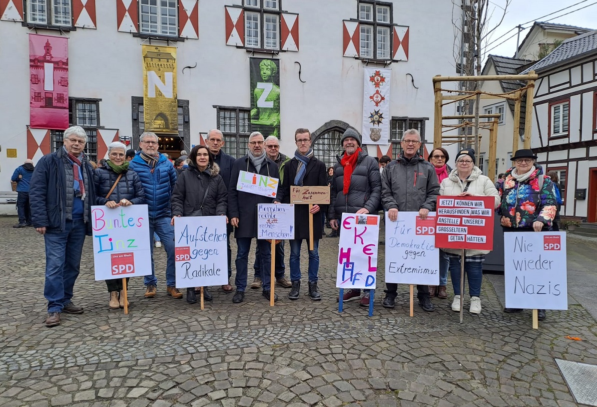 Einsatz fr die Demokratie: Linzer SPD zeigt Prsenz bei Demonstration gegen Rechts