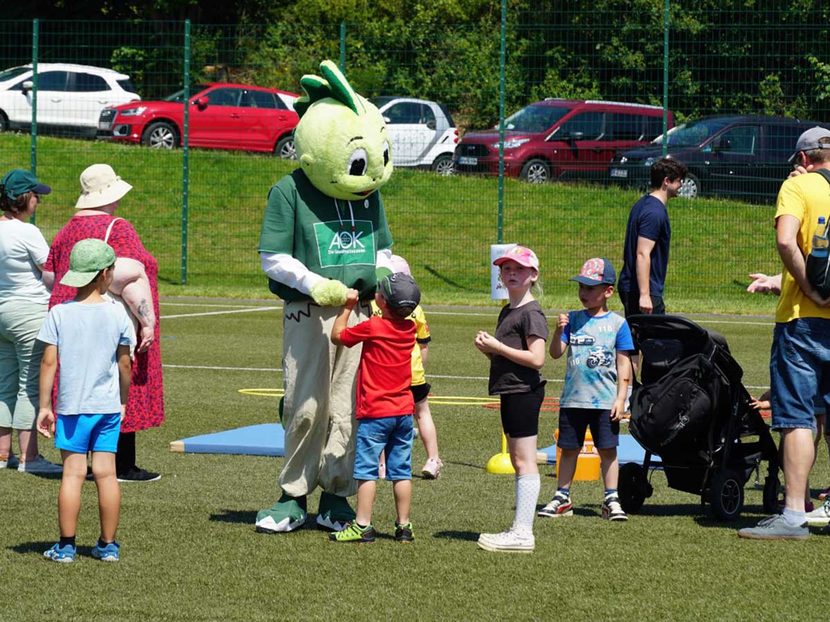 Sportfest in Friesenhagen: DJK feiert mit 87 Sportabzeichen