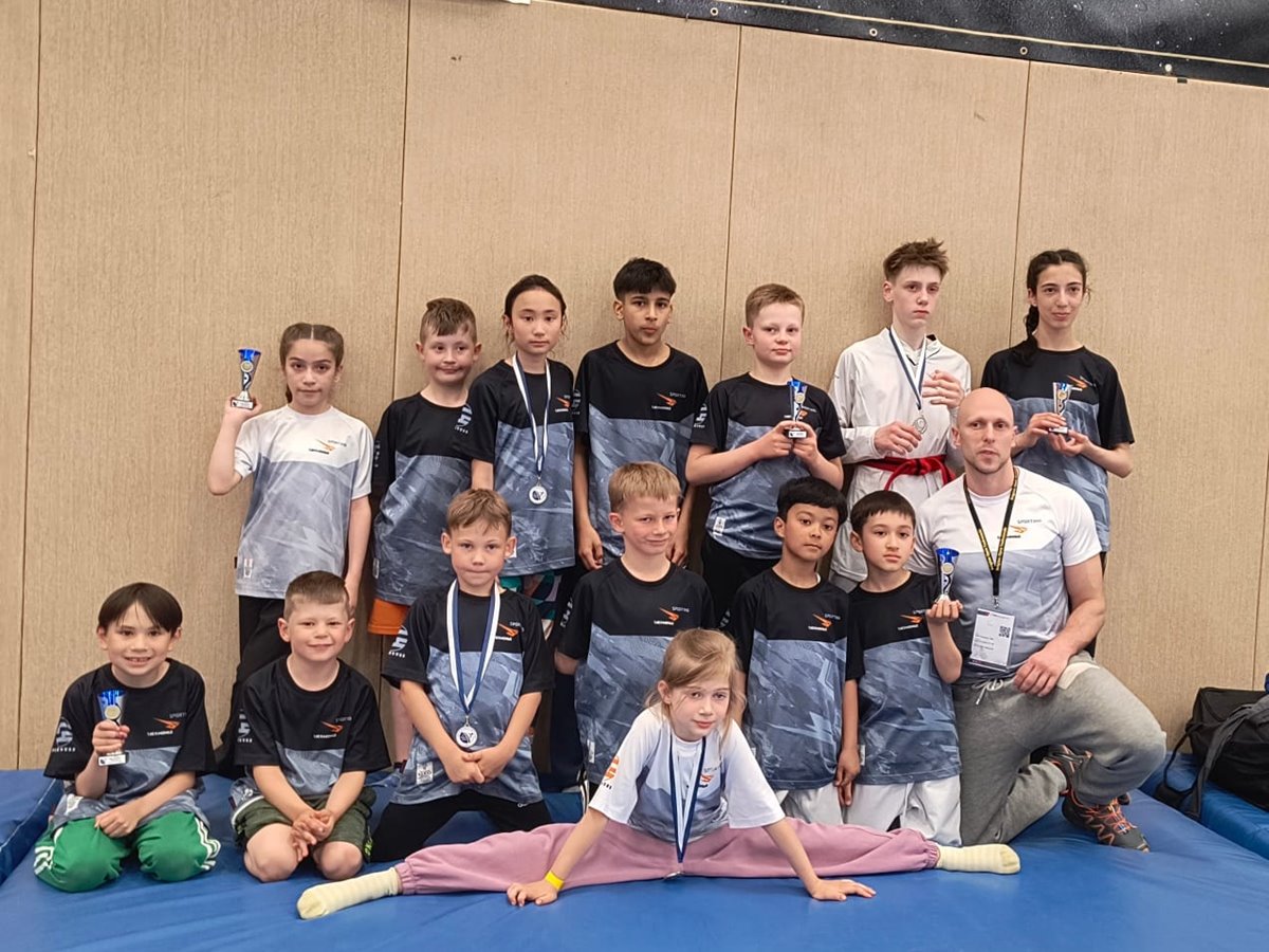 Die erfolgreiche Mannschaft von Sporting Taekwondo nach dem Turnier. (Foto: Verein)