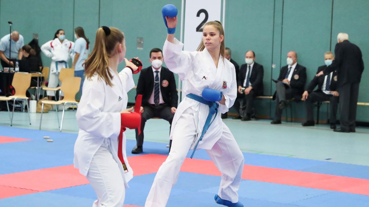 18-jährige Samira aus Hilgenroth holt deutschen Karatetitel