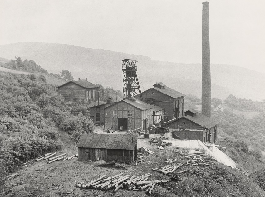 Die Photographische Sammlung Kln zeigt Werke von Bernd und Hilla Becher, August Sander und, wie hier, von Peter Weller: Die Grube Wilhelmine bei Freusburg. (Foto: Die Photographische Sammlung/SK Stiftung Kultur, Kln, in Zusammenarbeit mit dem Siegerlnder Heimat- und Geschichtsverein e. V.)  