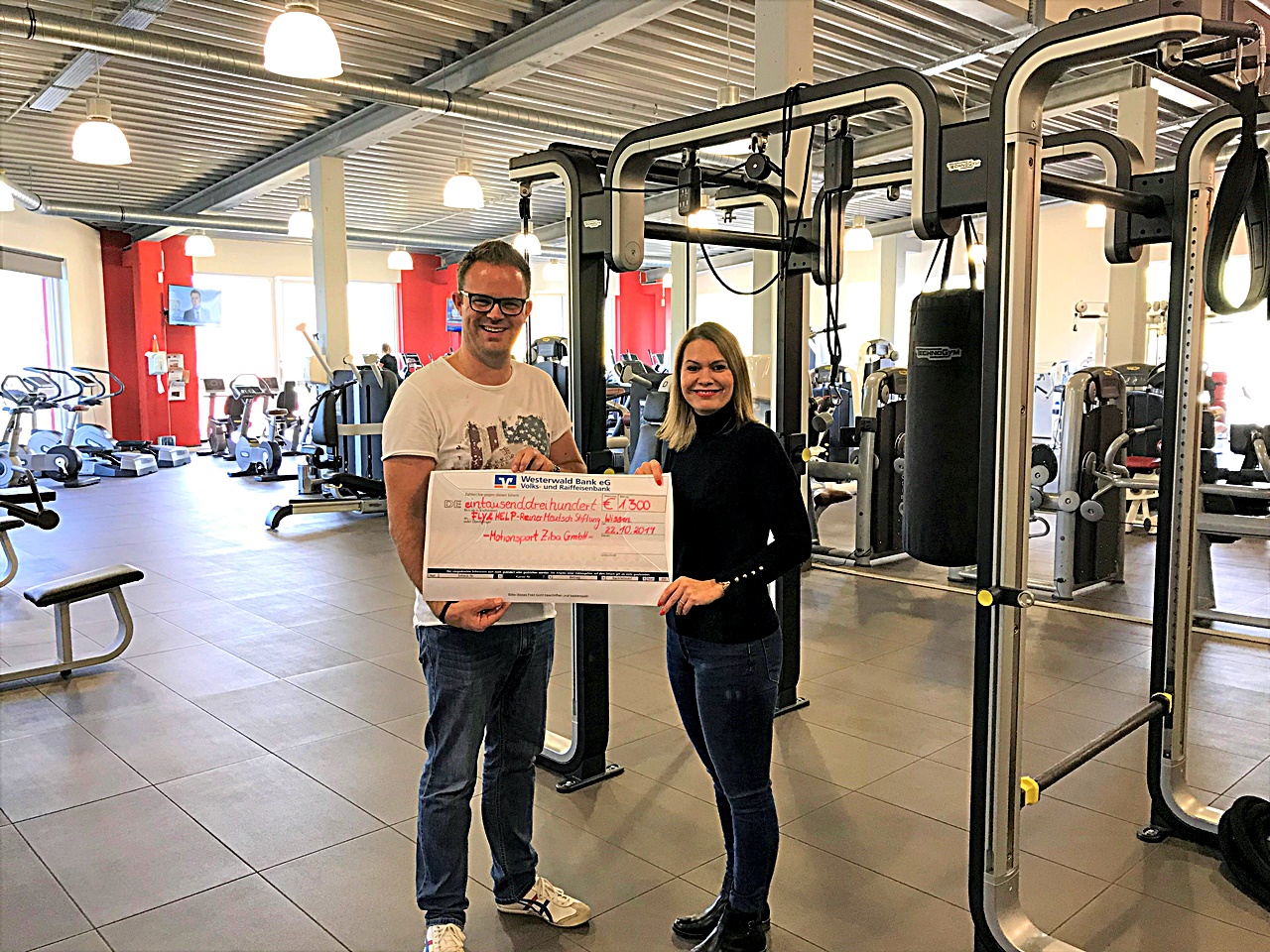 Motionsport Fitness Club spendet fr Schulbauprojekt