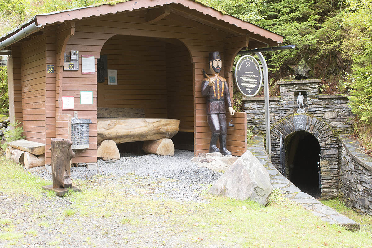 Touristisches Kleinod unter Tage: Besucherbergwerk Schieferstollen Josefsglck