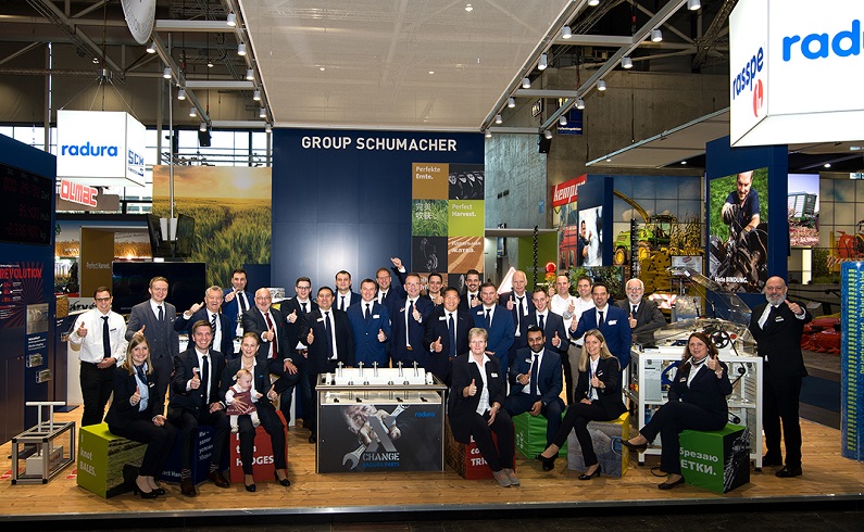 Group Schumacher Agritechnica Messeteam: 5 Nationen fr die Perfekte Ernte (Fotos: Group Schumacher)