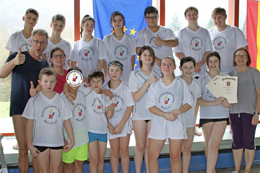 Sieg fr die Schwimmmannschaft der Maximilian-Kolbe-Schule