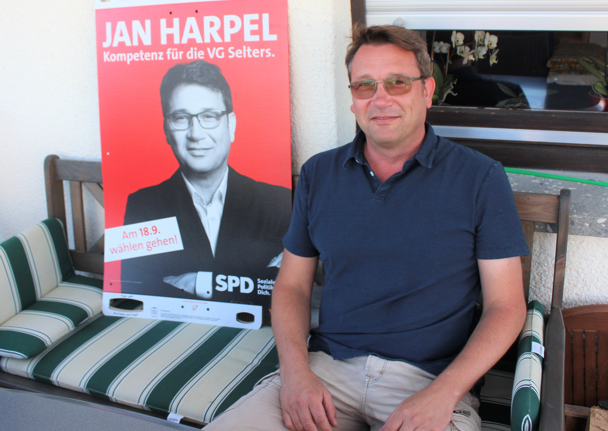 Jan Harpel kandidiert als Bürgermeister der VG Selters. (Fotos: Wolfgang Rabsch)