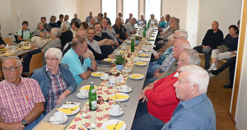 Ein voll besetztes Haus: Senioren schwelgten in Erinnerungen. Foto: Privat
