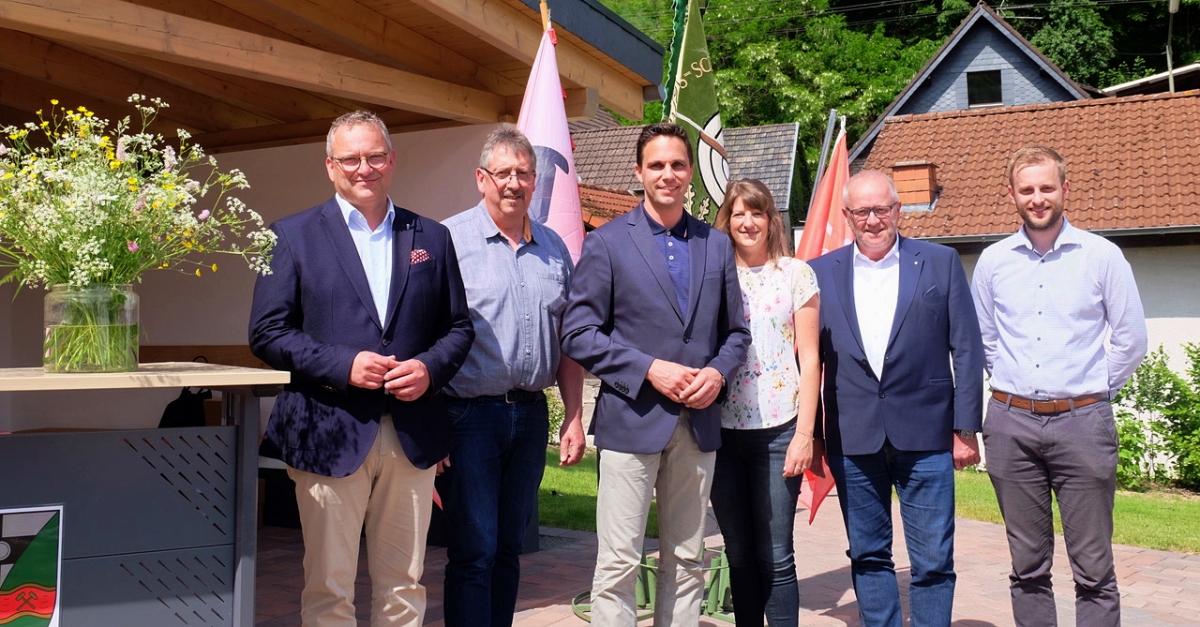 Dorfplatz in Selbach eingeweiht: Neuer Ort für Gemeinschaft ist entstanden