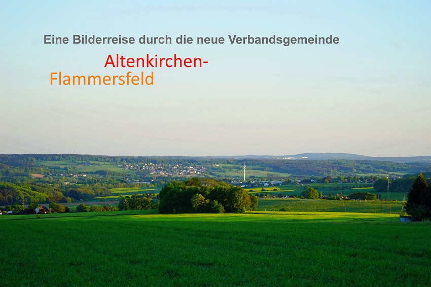 Oh du schner Westerwald - Blick auf Beul, Bildmitte der weie Telekom Sendemast von Altenkirchen. Links im Vordergrund noch zwei Huser von Busenhausen. (Foto: Roland Bhringer)