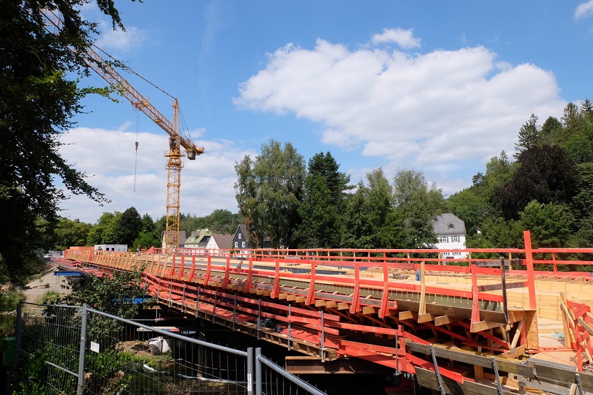 Altstadt Wissen: Brckenbau aus nchster Nhe am 22. August