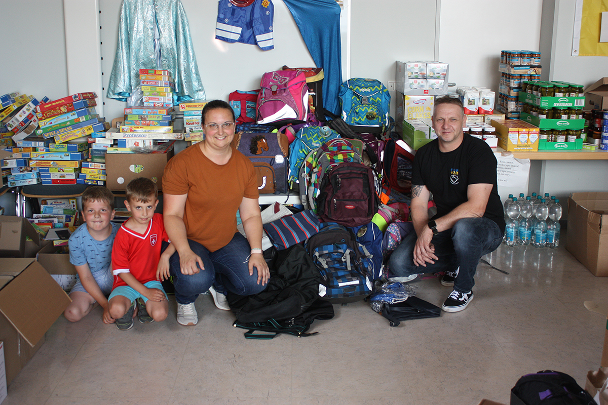 Regenbogengrundschule spendet fr ukrainische Flchtlingskinder