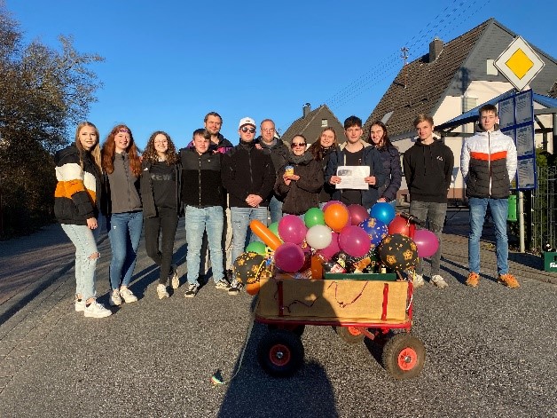 Anstatt Karneval zu feiern, engagierten die sich die jungen Pleckhausener lieber fr den guten Zweck. Foto: Dorfjugend Pleckhausen