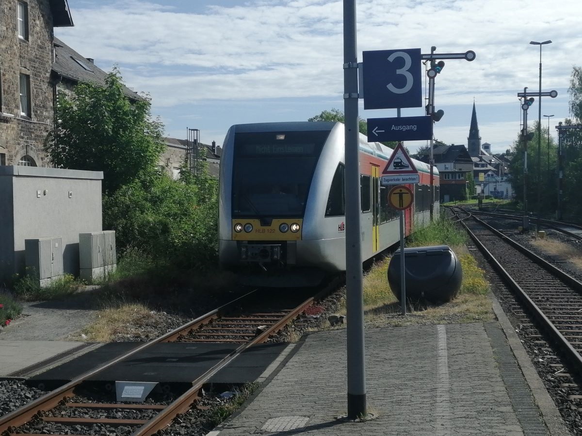 Fr mehrere Wochen werden Zge zwischen Altenkirchen und Windeck-Au wegen Bauarbeiten nicht mehr verkehren. (Foto: vh)
