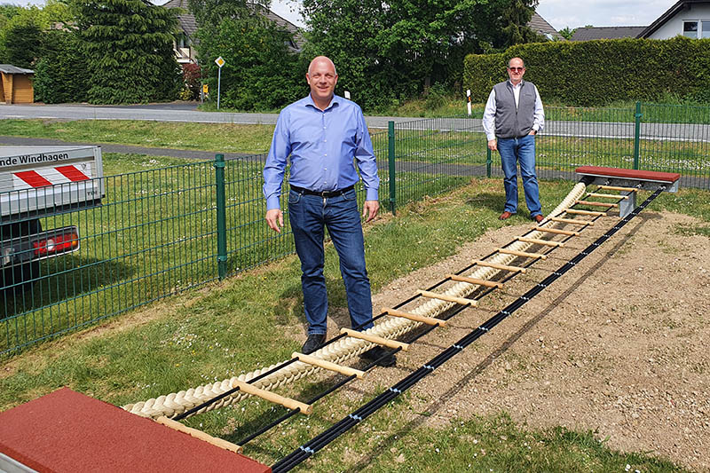 Spielplatz in Windhagen-Hohn hat ein neues Spielgert