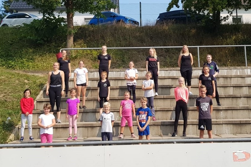 Knapp zwanzig Kinder und Jugendliche hatten sich zum Sportabzeichentag angemeldet. (Fotos: DJK Wissen-Selbach)