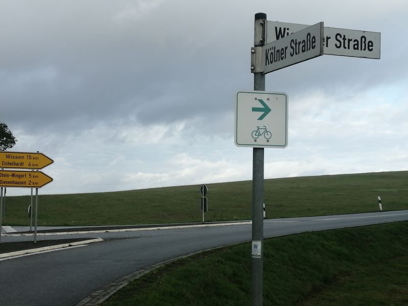 In dieser Richtung am oder hinter dem Horizont liegt der Standort 11 (Giesenhausen), der mglicherweise wieder zu neuen Ehren kommen knnte. (Foto: hak)