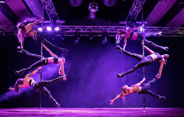 Poledance-Meisterschaft: Harter Sport statt nacktes Rkeln