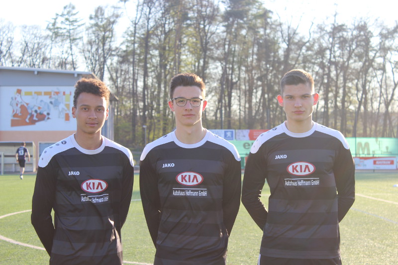 Verstärkung für den SV Ellingen (von links): Lerato Powane, Nic Oliver Best und Daniel Reichert. Foto: Verein