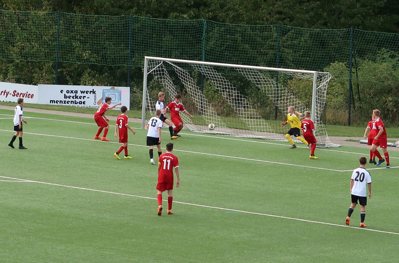 Die JSG Laubachtal/Ellingen siegte 6:1 gegen die JSG Niederahr. Foto: Verein