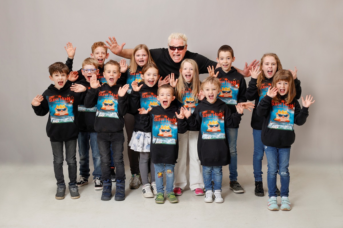 Der Musiker "Suppi Huhn" wird beim Kinderkirchentag fr beste Unterhaltung sorgen. (Foto: Wolf Mller Funke, Kaiserberg Studios)
